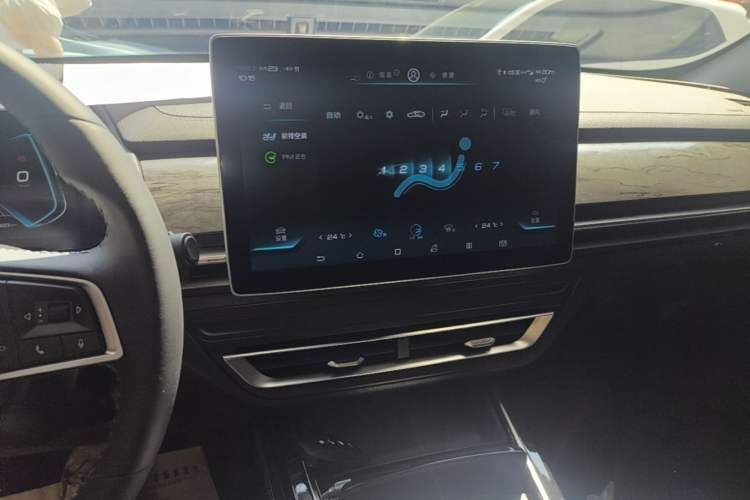 Used BYD Qin Pro New Energy 2019 EV Super Edition High-Power Smart Connect & Premium Model Audio And AC Panel