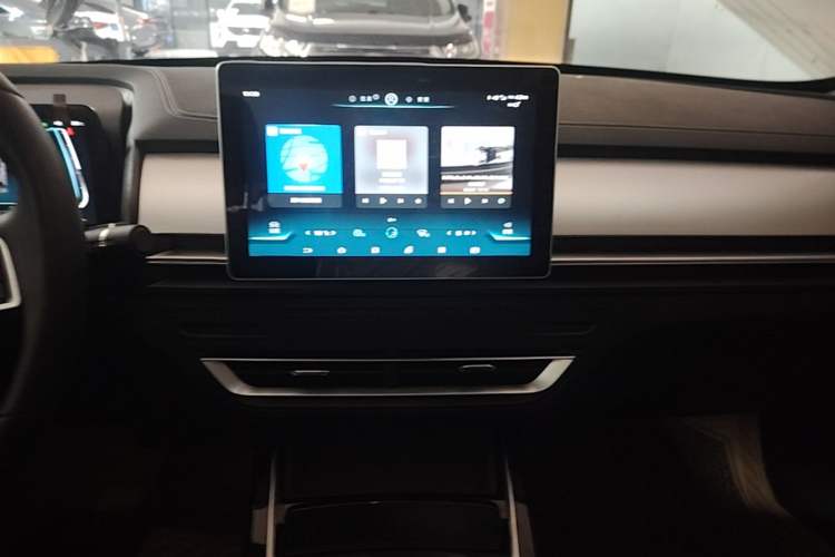 Used BYD Qin Pro New Energy 2019 DM Super Edition 1.5TI Automatic Smart Connect X-Trail Model China VI Standard Audio And AC Panel