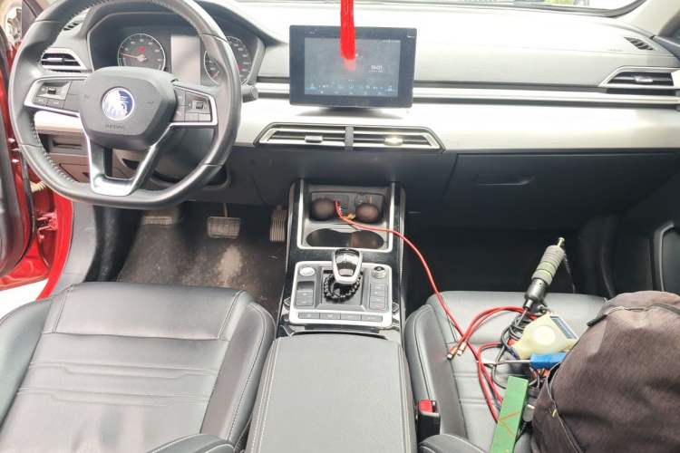 Used BYD Qin Pro New Energy 2019 EV Super Edition Standard Version Smart Connect Leading Style Center Console
