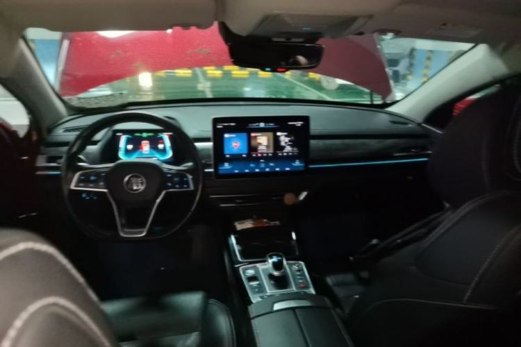 Used BYD Qin Pro New Energy 2019 EV Super Edition High-Power Long-Range Smart-Connected Cutting-Edge Model Center Console