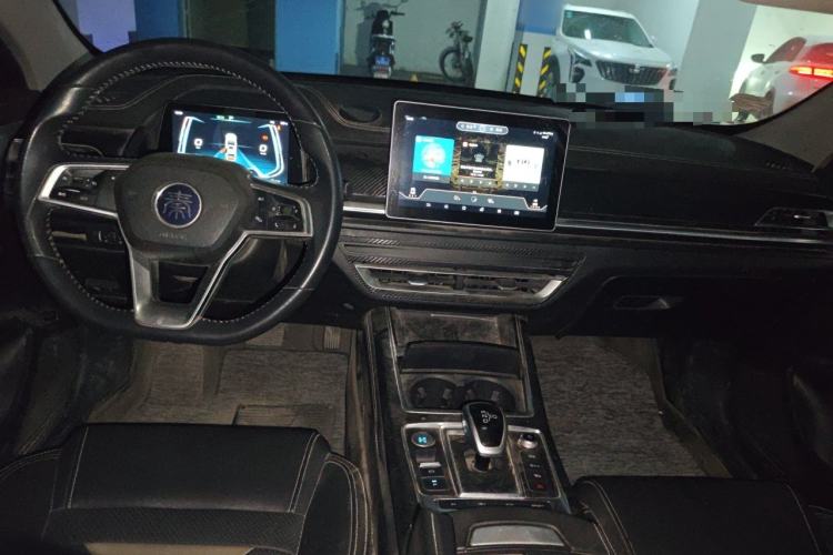Used BYD Qin Pro New Energy 2019 DM Super Edition 1.5TI Automatic Smart Connect X-Trail Model China VI Standard Center Console