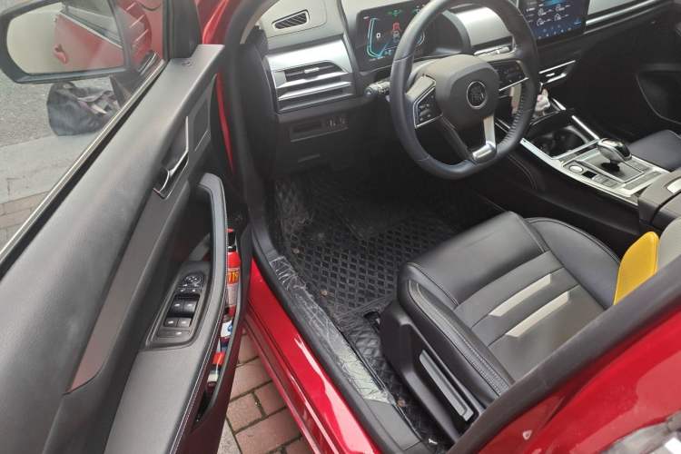 Used BYD Qin Pro New Energy 2019 DM Super Edition 1.5TI Automatic Smart Connect X-Trail Model China VI Standard Driver Seat