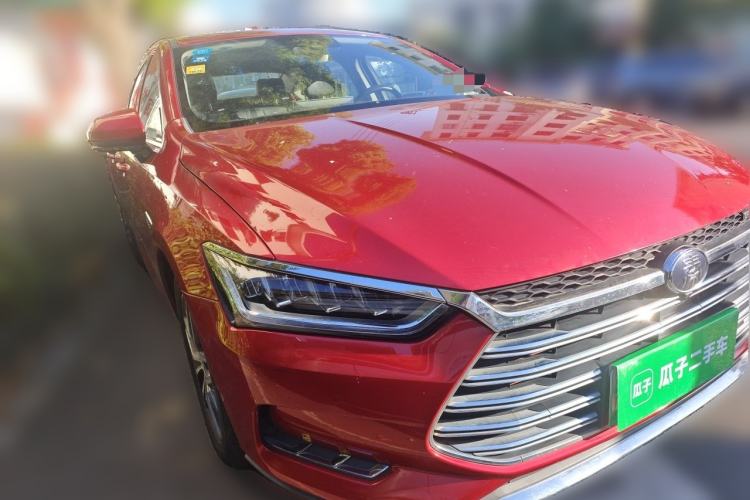 Used BYD Qin Pro New Energy 2019 DM Super Edition 1.5TI Automatic Smart Connect Enjoyment Model China VI Standard Front Right 45 Deg