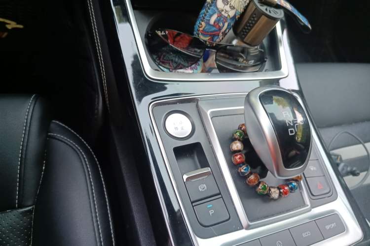 Used BYD Qin Pro New Energy 2019 EV Super Edition High-Power Smart Connect Luxurious Model Gear Lever