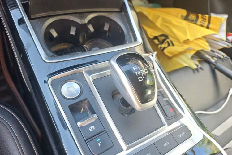 Used BYD Qin Pro New Energy 2019 DM Super Edition 1.5TI Automatic Smart Connect Enjoyment Model China VI Standard Gear Lever