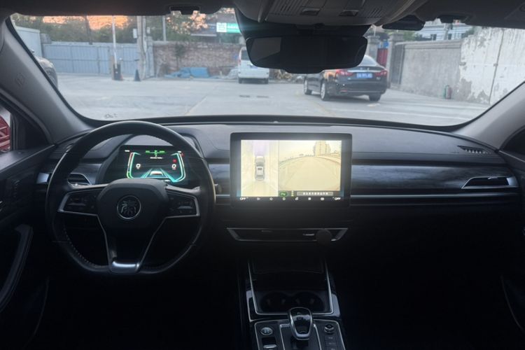 Used BYD Qin Pro New Energy 2019 EV Super Edition High-Power Long-Range Smart-Connected Cutting-Edge Model Interior 4