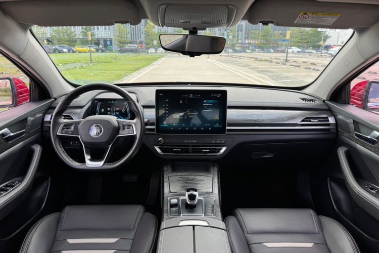 Used BYD Qin Pro New Energy 2019 DM 1.5TI Automatic Navigation Edition Interior 4