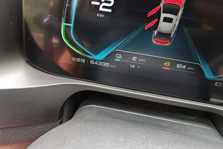 Used BYD Qin Pro New Energy 2019 DM Super Edition 1.5TI Automatic Smart Connect X-Trail Model China VI Standard Odometer Close Up