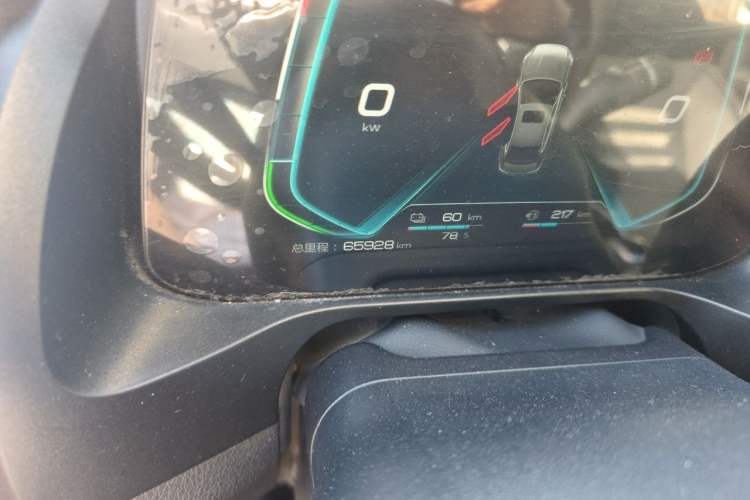 Used BYD Qin Pro New Energy 2019 DM Super Edition 1.5TI Automatic Smart Connect Enjoyment Model China VI Standard Odometer Close Up