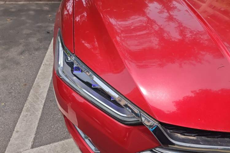 Used BYD Qin Pro New Energy 2019 DM Super Edition 1.5TI Automatic Smart Connect X-Trail Model China VI Standard Right Front Headlight