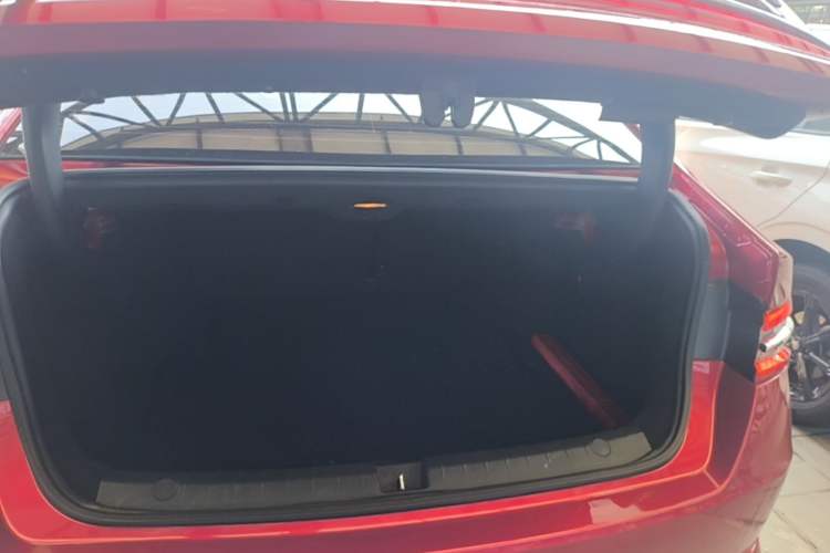 Used BYD Qin Pro New Energy 2019 EV Super Edition High-Power Smart Connect & Premium Model Trunk