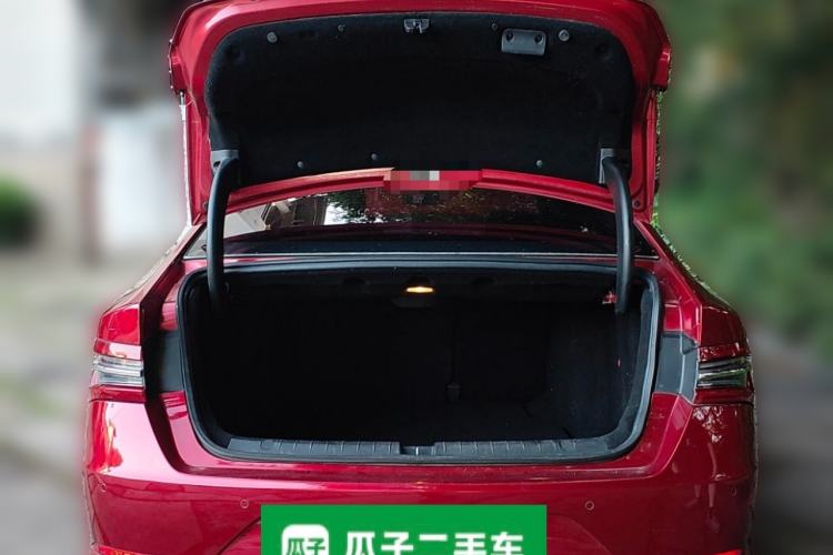 Used BYD Qin Pro New Energy 2019 EV Super Edition High-Power Long-Range Smart-Connected Leading Model Trunk