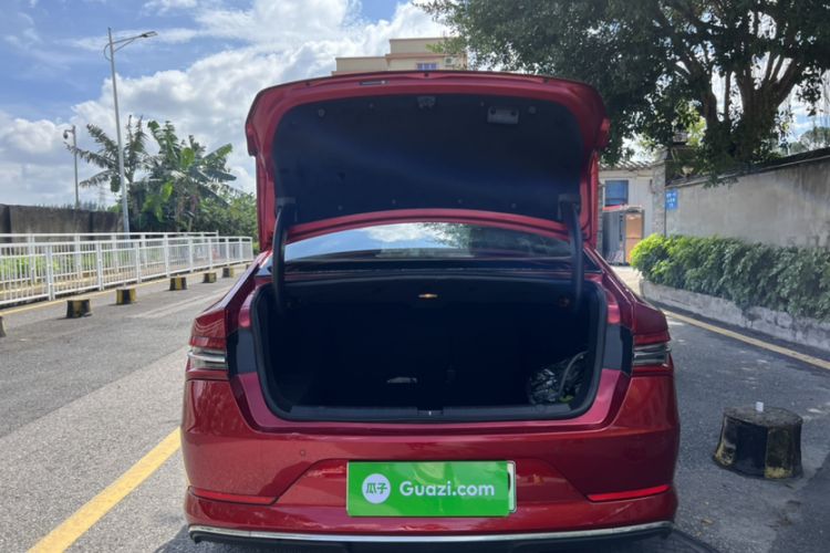 Used BYD Qin Pro New Energy 2019 DM Super Edition 1.5TI Automatic Smart Connect Enjoyment Model China VI Standard Trunk