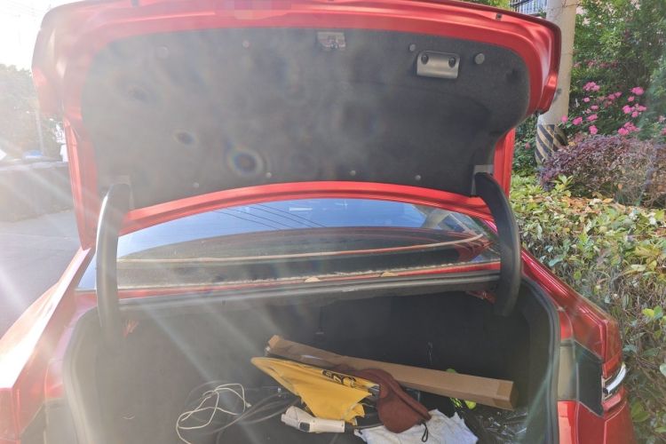 Used BYD Qin Pro New Energy 2019 DM Super Edition 1.5TI Automatic Smart Connect Enjoyment Model China VI Standard Trunk