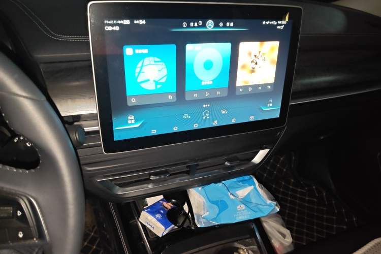 Used BYD Qin Pro New Energy 2019 EV Super Edition High-Power Long-Range Smart-Connected Cutting-Edge Model Audio And AC Panel
