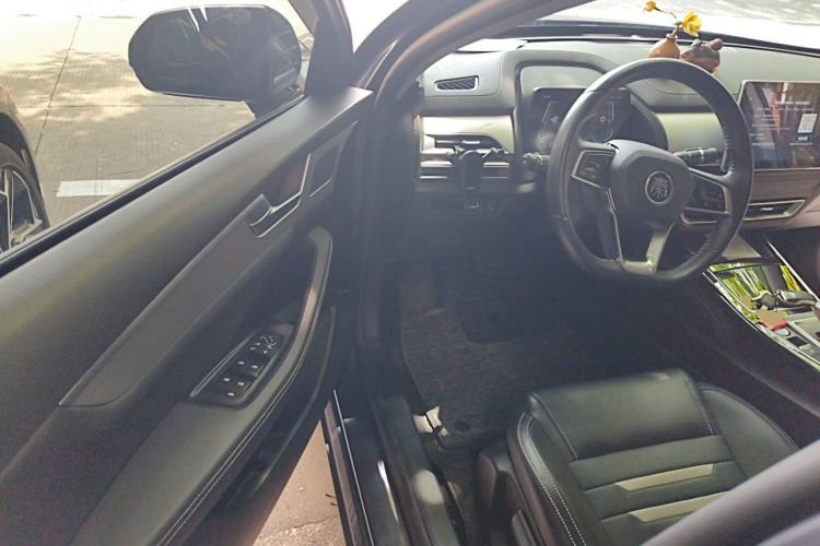 Used BYD Qin Pro New Energy 2019 DM Super Edition 1.5TI Automatic Smart Connect X-Trail Model China VI Standard Driver Seat