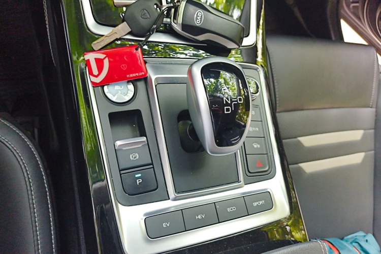 Used BYD Qin Pro New Energy 2019 DM Super Edition 1.5TI Automatic Smart Connect X-Trail Model China VI Standard Gear Lever