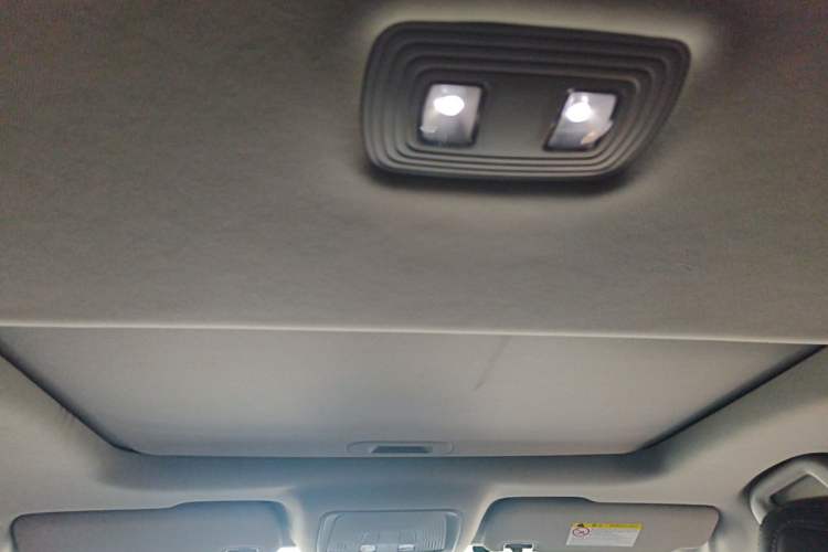 Used BYD Qin Pro New Energy 2019 DM Super Edition 1.5TI Automatic Smart Connect X-Trail Model China VI Standard Headliner