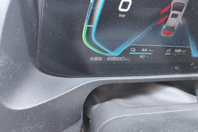 Used BYD Qin Pro New Energy 2019 DM Super Edition 1.5TI Automatic Smart Connect Speedy Model China V Standard Odometer Close Up