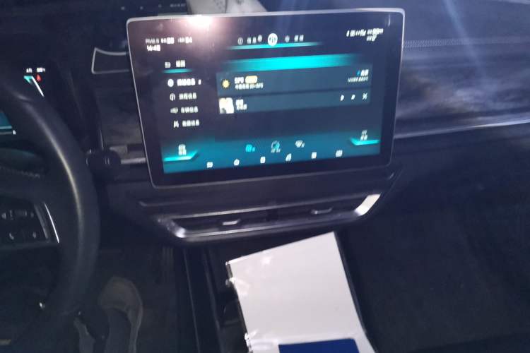 Used BYD Qin Pro New Energy 2019 EV Super Edition High-Power Long-Range Smart-Connected Cutting-Edge Model Audio And AC Panel