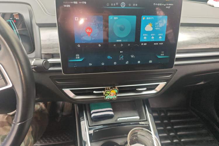 Used BYD Qin Pro New Energy 2019 EV Super Edition High-Power Smart Connect Luxurious Model Audio And AC Panel