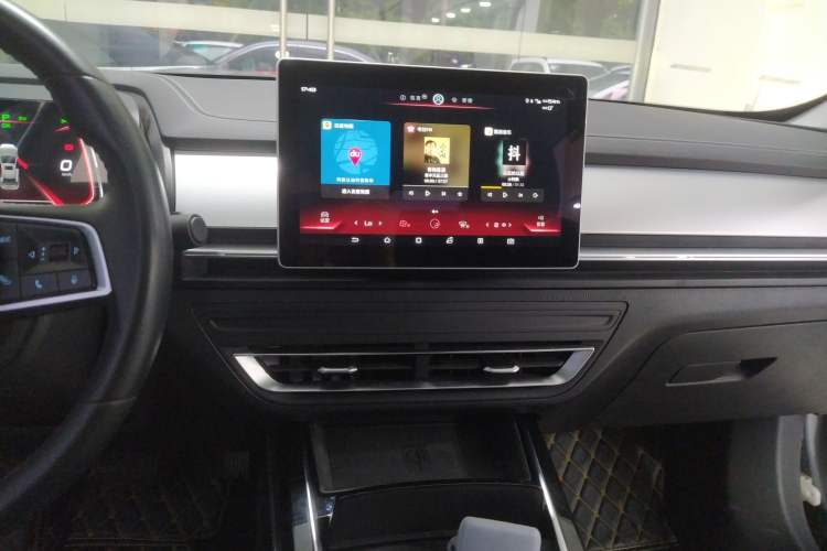 Used BYD Qin Pro New Energy 2019 DM Super Edition 1.5TI Automatic Smart Connect Speedy Model China VI Standard Audio And AC Panel
