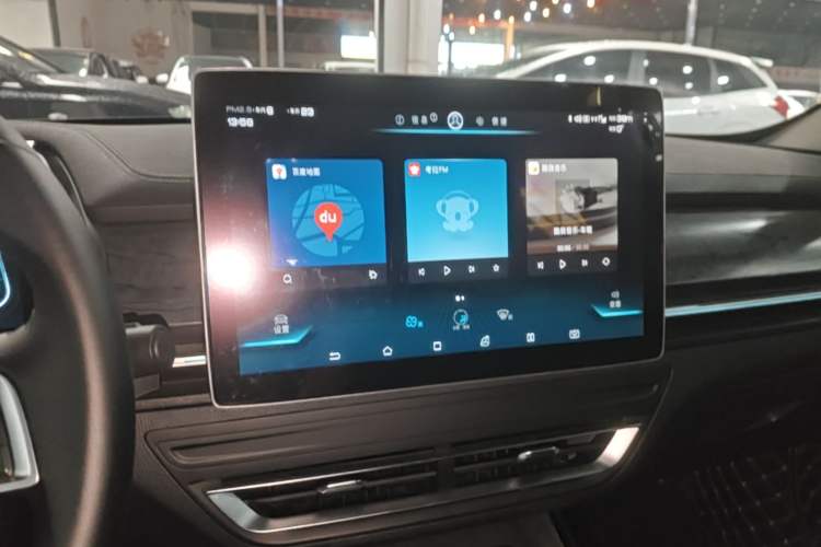 Used BYD Qin Pro New Energy 2019 EV Super Edition High-Power Smart Connect Luxurious Model Audio And AC Panel