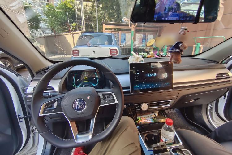 Used BYD Qin Pro New Energy 2019 DM Super Edition 1.5TI Automatic Smart Connect X-Trail Model China VI Standard Center Console