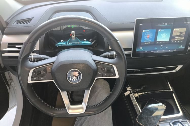 Used BYD Qin Pro New Energy 2019 DM Super Edition 1.5TI Automatic Smart Connect X-Trail Model China VI Standard Center Console