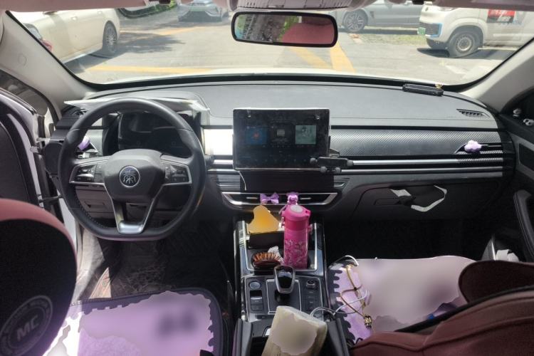 Used BYD Qin Pro New Energy 2019 DM Super Edition 1.5TI Automatic Smart Connect X-Trail Model China VI Standard Center Console