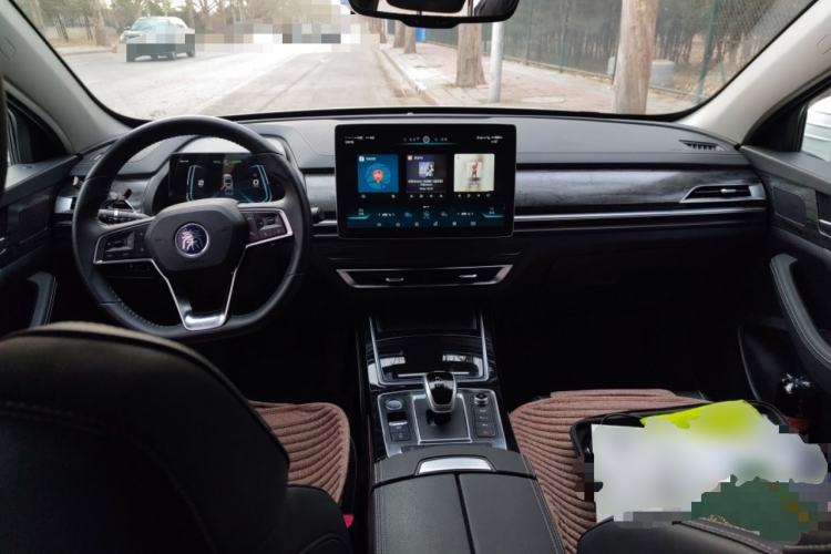 Used BYD Qin Pro New Energy 2019 EV Super Edition High-Power Long-Range Smart-Connected Cutting-Edge Model Center Console