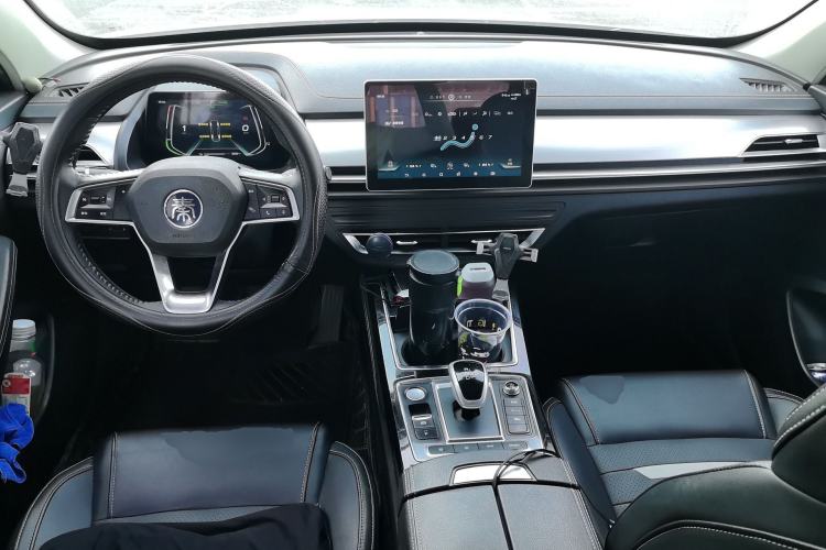 Used BYD Qin Pro New Energy 2019 EV Super Edition Standard Version Smart Connect Leading Style Center Console