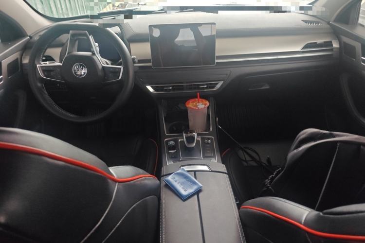 Used BYD Qin Pro New Energy 2019 EV Super Edition Standard Version Smart Connect Leading Style Center Console