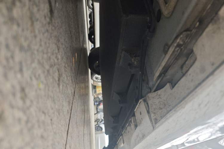 Used BYD Qin Pro New Energy 2019 EV Super Edition High-Power Smart Connect Luxurious Model Chassis Front Left