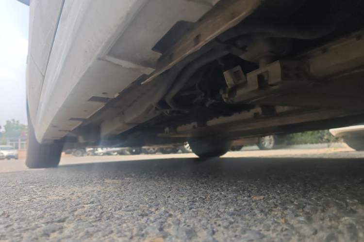 Used BYD Qin Pro New Energy 2019 DM 1.5TI Automatic Navigation Edition Chassis Rear Left