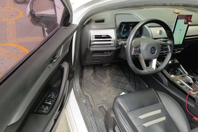Used BYD Qin Pro New Energy 2019 DM Super Edition 1.5TI Automatic Smart Connect X-Trail Model China VI Standard Driver Seat