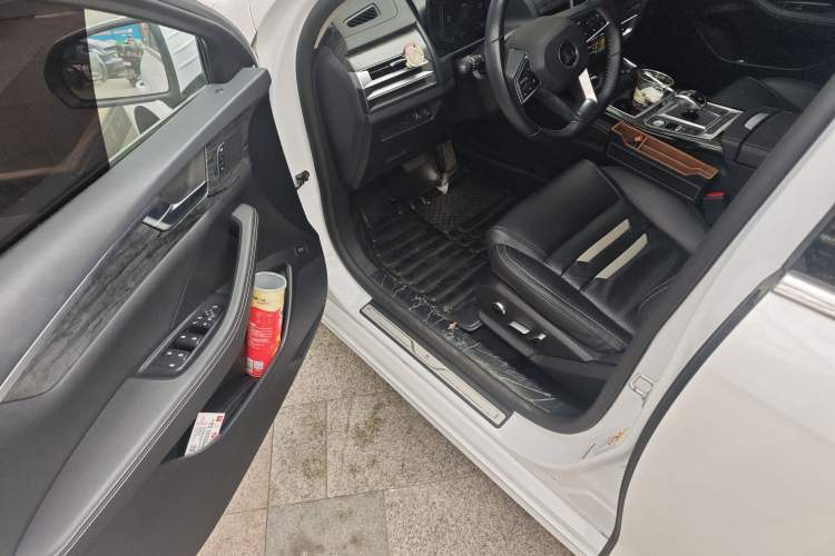 Used BYD Qin Pro New Energy 2019 EV Super Edition High-Power Smart Connect Luxurious Model Driver Seat