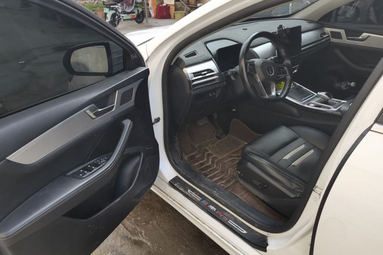 Used BYD Qin Pro New Energy 2019 DM Super Edition 1.5TI Automatic Smart Connect Speedy Model China VI Standard Driver Seat