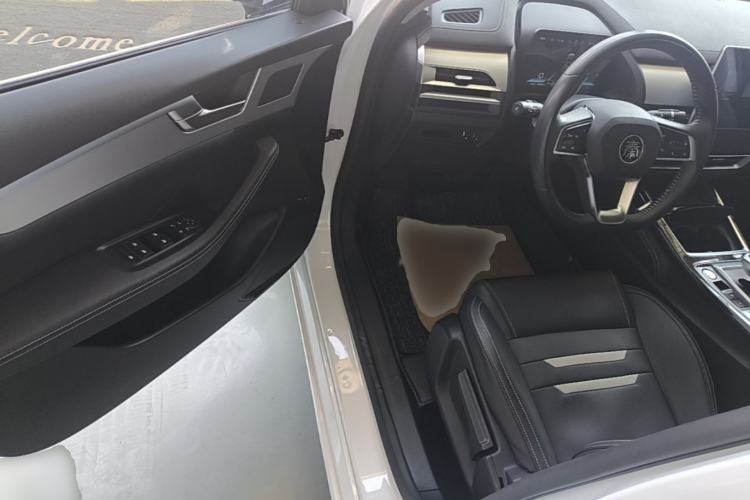 Used BYD Qin Pro New Energy 2019 DM Super Edition 1.5TI Automatic Smart Connect X-Trail Model China VI Standard Driver Seat