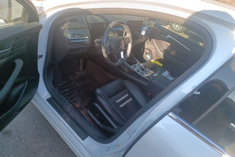Used BYD Qin Pro New Energy 2019 EV Super Edition High-Power Long-Range Smart-Connected Cutting-Edge Model Driver Seat
