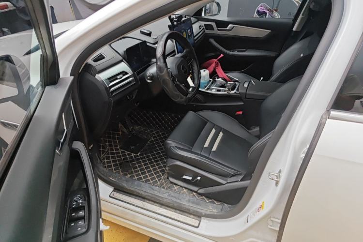Used BYD Qin Pro New Energy 2019 DM Super Edition 1.5TI Automatic Smart Connect Prestige Model China VI Standard Driver Seat