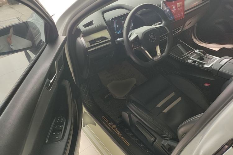 Used BYD Qin Pro New Energy 2019 DM Super Edition 1.5TI Automatic Smart Connect X-Trail Model China VI Standard Driver Seat