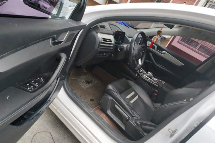 Used BYD Qin Pro New Energy 2019 DM Super Edition 1.5TI Automatic Smart Connect X-Trail Model China VI Standard Driver Seat
