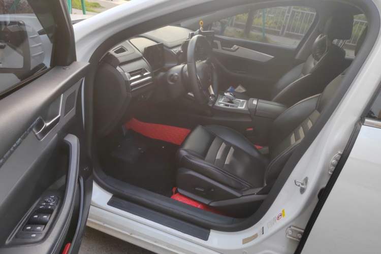 Used BYD Qin Pro New Energy 2019 DM Super Edition 1.5TI Automatic Smart Connect Enjoyment Model China VI Standard Driver Seat