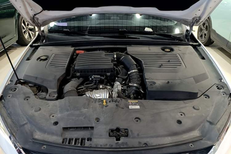 Used BYD Qin Pro New Energy 2019 DM Super Edition 1.5TI Automatic Smart Connect X-Trail Model China VI Standard Engine Bay