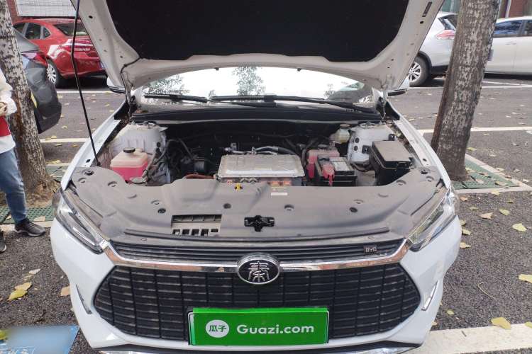 Used BYD Qin Pro New Energy 2019 EV Super Edition Standard Version Smart Connect Leading Style Engine Bay