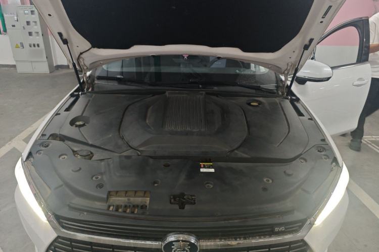 Used BYD Qin Pro New Energy 2019 EV Super Edition High-Power Long-Range Smart-Connected Leading Model Engine Bay