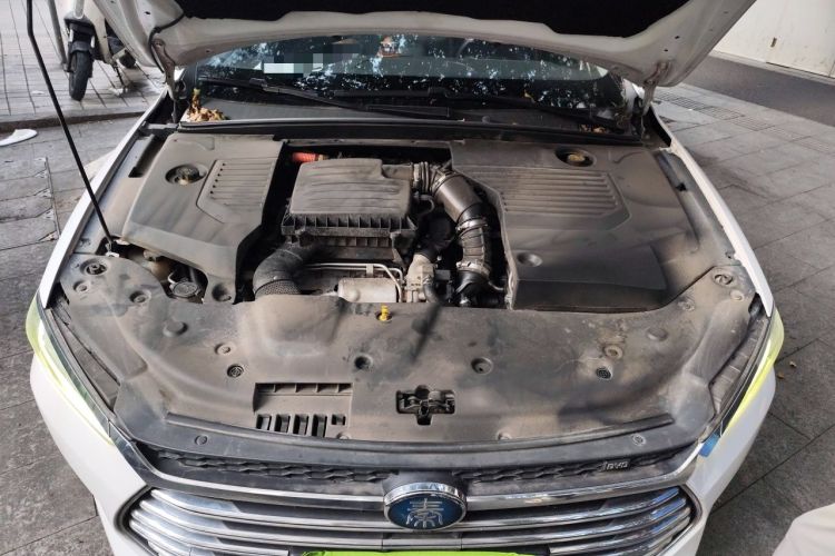 Used BYD Qin Pro New Energy 2019 DM Super Edition 1.5TI Automatic Smart Connect Prestige Model China V Standard Engine Bay