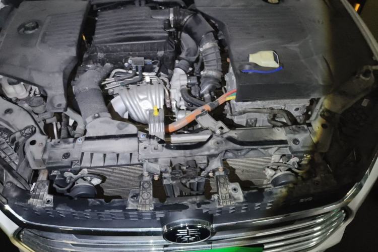 Used BYD Qin Pro New Energy 2019 DM Super Edition 1.5TI Automatic Smart Connect X-Trail Model China VI Standard Engine Bay