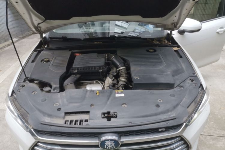 Used BYD Qin Pro New Energy 2019 DM Super Edition 1.5TI Automatic Smart Connect Prestige Model China V Standard Engine Bay